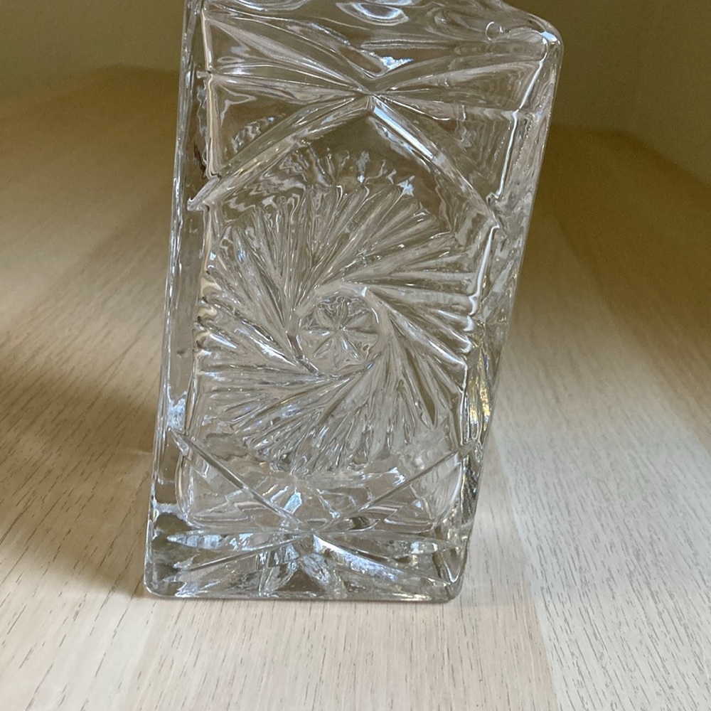 Elegant Clear Crystal Decanter, Whisky decanter, glass - Picture 3 of 12